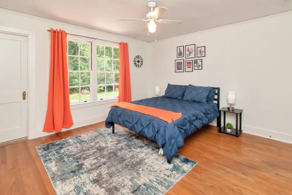 Stylish 3 Bedroom Home Close To Downtown Mobile Exterior foto